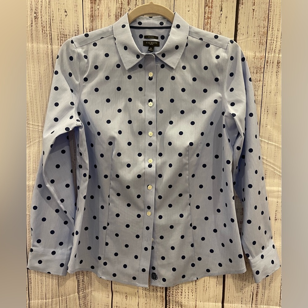 Talbots light blue and navy chambray polka dot long sleeve button down